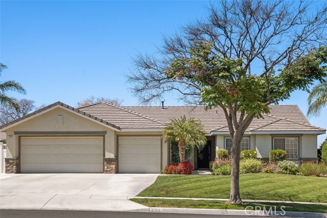 759 Canary Ln, Corona, CA 92879