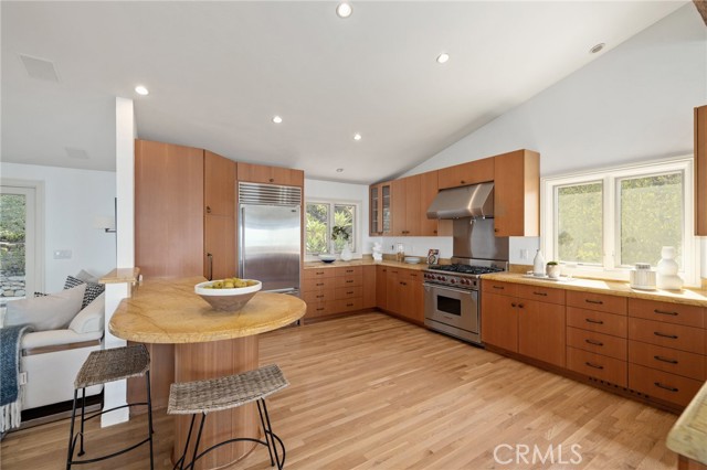 1020 Palos Verdes Drive, Palos Verdes Estates, California 90274, 4 Bedrooms Bedrooms, ,1 BathroomBathrooms,Residential,Sold,Palos Verdes,SB21217800