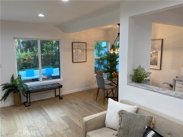 2527 Valley Drive, Manhattan Beach, California 90266, 3 Bedrooms Bedrooms, ,1 BathroomBathrooms,Residential,Sold,Valley,SB21256902