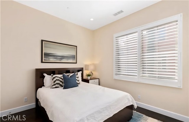 Detail Gallery Image 11 of 20 For 56 Purple Jasmine, Irvine,  CA 92620 - 4 Beds | 3 Baths