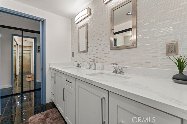 Detail Gallery Image 10 of 11 For 2525 E 19th St #24,  Signal Hill,  CA 90755 - 1 Beds | 1 Baths
