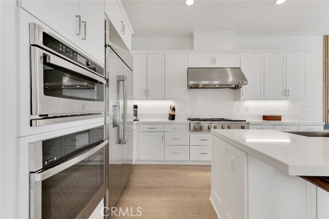 Detail Gallery Image 11 of 53 For 26712 Afton Ln, Valencia,  CA 91381 - 4 Beds | 3/1 Baths