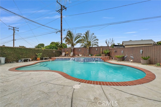 1105 E Swanee Lane, West Covina CA: https://media.crmls.org/medias/e9c19ad5-2aa6-4863-b44d-3832e7eea136.jpg
