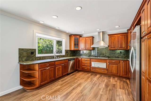 Detail Gallery Image 10 of 51 For 1742 Bonaire, Newport Beach,  CA 92660 - 4 Beds | 3 Baths