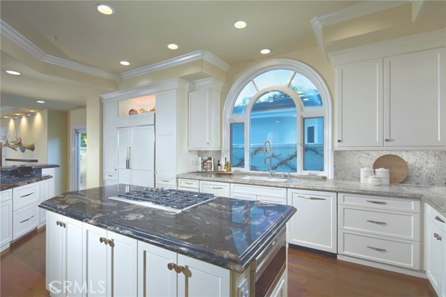 Detail Gallery Image 12 of 42 For 1 Elk Grove Ln, Laguna Niguel,  CA 92677 - 5 Beds | 5/2 Baths