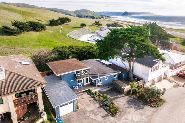 Detail Gallery Image 3 of 28 For 230 Chaney Ave, Cayucos,  CA 93430 - 3 Beds | 2 Baths