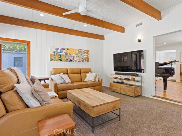 Detail Gallery Image 28 of 72 For 1012 N Sunset Canyon Dr, Burbank,  CA 91504 - 3 Beds | 2 Baths