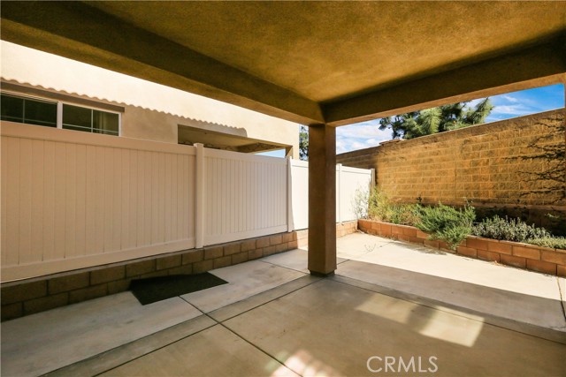 309 W Via Rua Flores, Ontario CA: https://media.crmls.org/medias/e9c62511-d3a4-4f40-9dae-ec46a24fc869.jpg