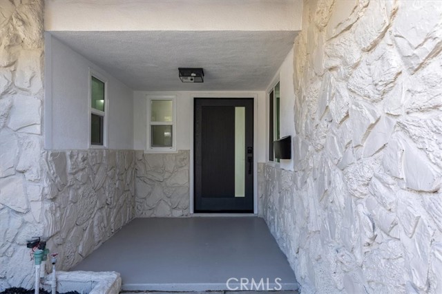 Detail Gallery Image 3 of 39 For 26002 Adamor Rd, Calabasas,  CA 91302 - 4 Beds | 2 Baths