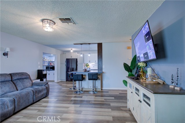 Image 6 of 34 For 7139 Center  