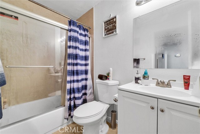 Detail Gallery Image 14 of 22 For 1073 N Vista Ave, Rialto,  CA 92376 - – Beds | – Baths