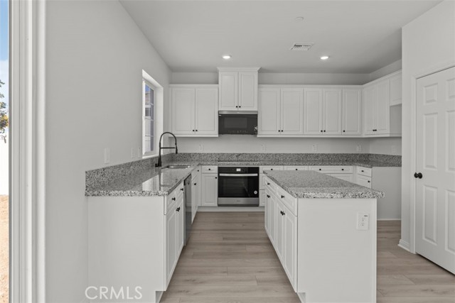 Detail Gallery Image 6 of 18 For 27107 Kodiak Ct, Menifee,  CA 92585 - 4 Beds | 3 Baths