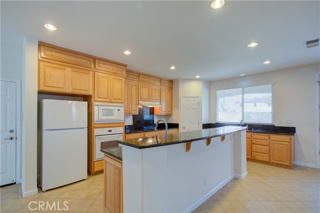 Detail Gallery Image 14 of 64 For 14495 Spyglass Cir, Chowchilla,  CA 93610 - 4 Beds | 3/1 Baths
