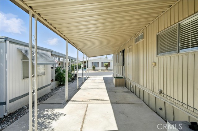 626 N Dearborn, Redlands CA: https://media.crmls.org/medias/e9c92f31-0793-4ca4-aeb5-740b198ad9cf.jpg