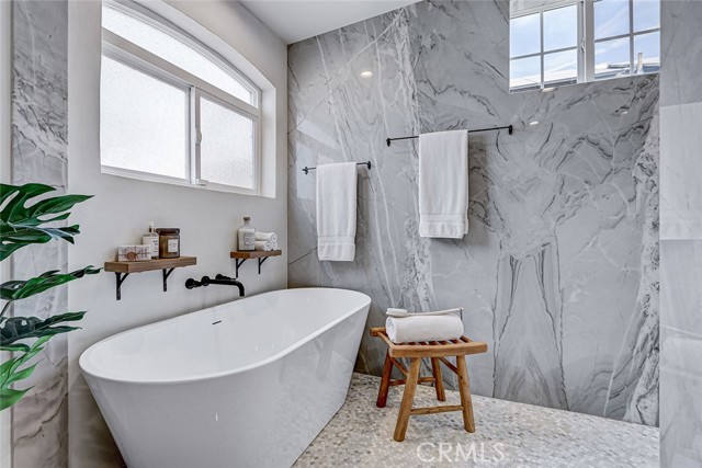 Detail Gallery Image 52 of 75 For 104 Saint Joseph Ave, Long Beach,  CA 90803 - 5 Beds | 3 Baths