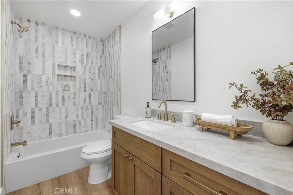 MLS #OC26076476 image #20
