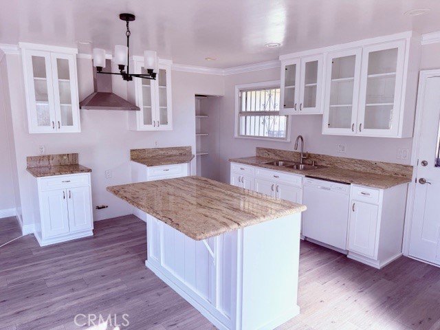 Detail Gallery Image 3 of 15 For 1537 W 205th St, Torrance,  CA 90501 - 3 Beds | 1 Baths