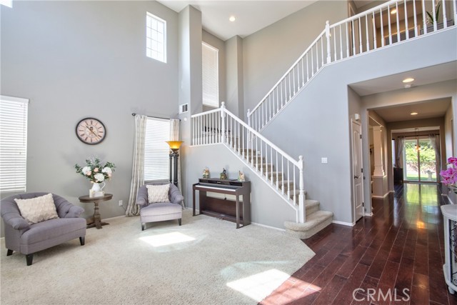 Detail Gallery Image 3 of 36 For 39883 S Creek Cir, Murrieta,  CA 92563 - 5 Beds | 3 Baths