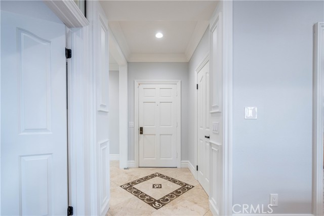 1516 Pacific Coast, Huntington Beach CA: https://media.crmls.org/medias/e9caa656-d3c6-44c3-a9dc-f9d0efbadcb8.jpg