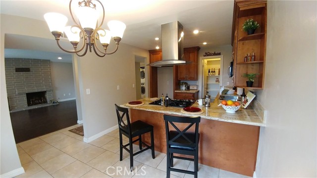 12700 Newport Avenue, Tustin CA: https://media.crmls.org/medias/e9cad004-b4b8-4c62-9f52-f06509b28ebf.jpg