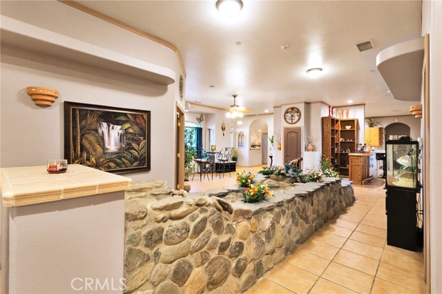 4575 Kreuer Road, Phelan CA: https://media.crmls.org/medias/e9ccde26-eff4-4de1-b295-d70a5ac55352.jpg