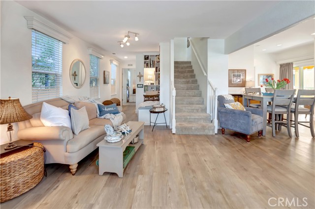 Detail Gallery Image 23 of 53 For 40 Saratoga, Newport Beach,  CA 92660 - 3 Beds | 2/1 Baths