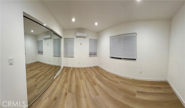 Detail Gallery Image 12 of 12 For 18654 1/2 Runnymede St., Reseda,  CA 91335 - 3 Beds | 2 Baths