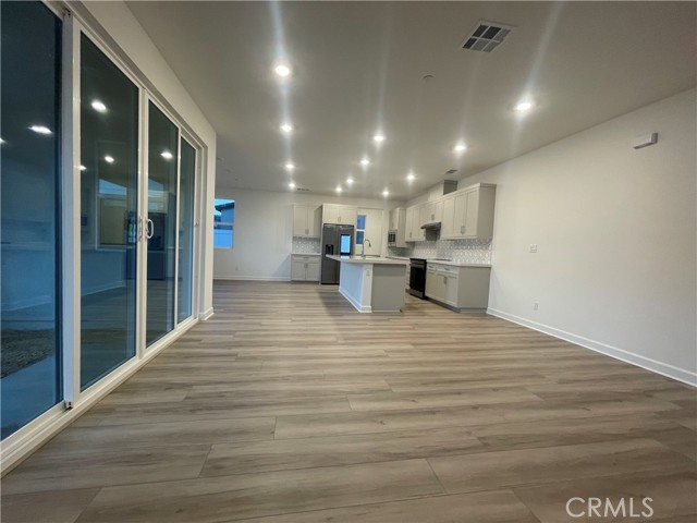 Detail Gallery Image 21 of 24 For 115 Metz, Oceanside,  CA 92057 - 4 Beds | 2/1 Baths