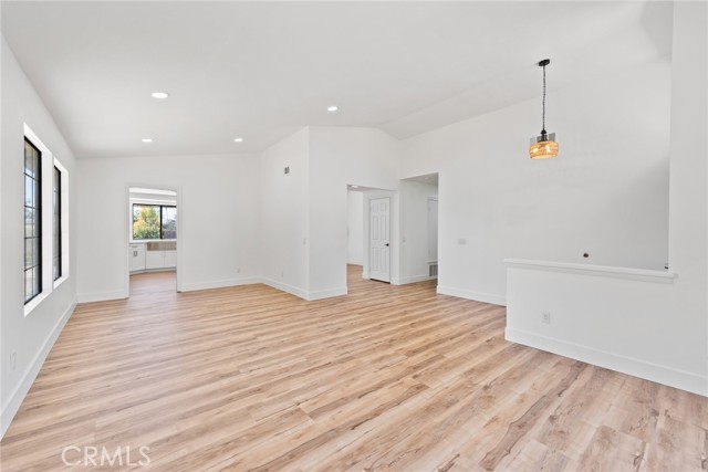 Detail Gallery Image 5 of 38 For 18085 Golden Leaf Ln, Woodcrest,  CA 92504 - 4 Beds | 3 Baths
