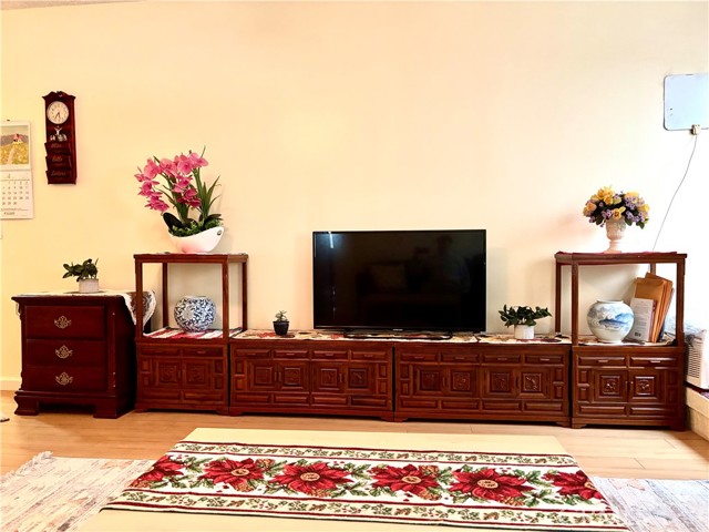 Detail Gallery Image 5 of 36 For 5410 Barrett Cir, Buena Park,  CA 90621 - 3 Beds | 2/1 Baths