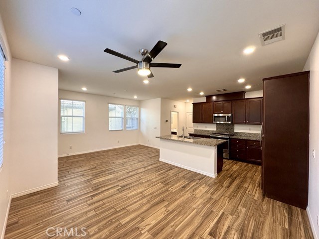 Detail Gallery Image 10 of 60 For 40372 Calle Real, Murrieta,  CA 92563 - 3 Beds | 2/1 Baths