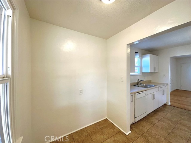 Detail Gallery Image 14 of 27 For 1042 California St, Calimesa,  CA 92320 - 2 Beds | 1 Baths