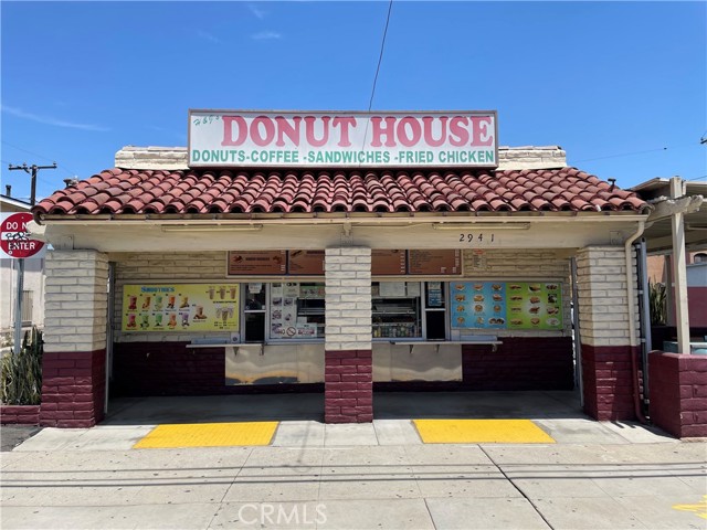 2941 E Artesia Blvd, Long Beach, CA 90805