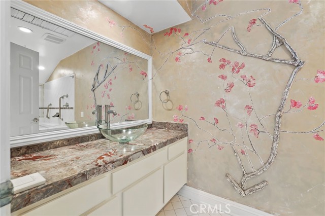 2720 Hilltop Drive, Newport Beach CA: https://media.crmls.org/medias/e9d184e5-00bb-494c-9eee-a7343f5ee0a0.jpg