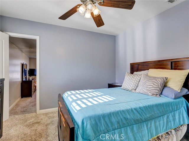 Detail Gallery Image 19 of 32 For 812 W Athens, Los Angeles,  CA 90044 - 4 Beds | 3 Baths