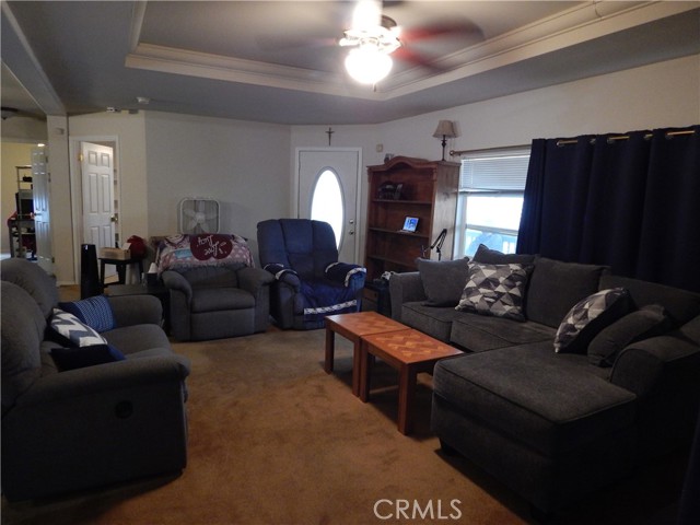 2200 W WILSON, Banning CA: https://media.crmls.org/medias/e9d27c3e-aa5c-47b5-b4f4-72a1f83e4f16.jpg