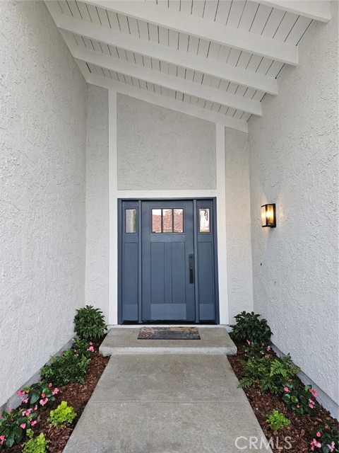 Detail Gallery Image 2 of 17 For 909 Brightstone Ct, Westlake Village,  CA 91361 - 3 Beds | 2 Baths