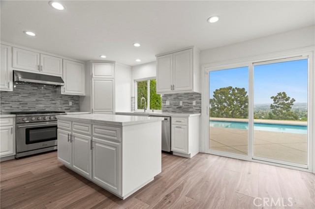 Detail Gallery Image 5 of 55 For 6216 Ellenview Ave, West Hills,  CA 91307 - 5 Beds | 2/1 Baths