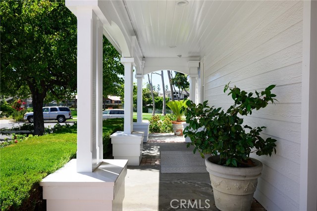 1930 Port Bishop Place, Newport Beach CA: https://media.crmls.org/medias/e9d4a472-4873-44b9-82d1-116a0febfd71.jpg
