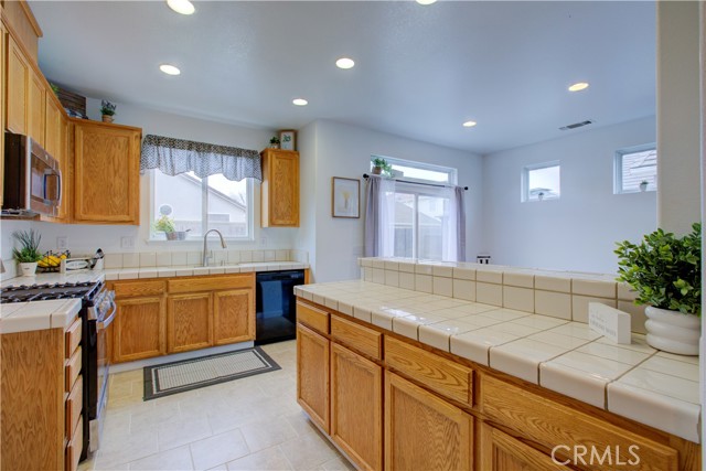 Detail Gallery Image 10 of 33 For 3120 Dinkey Creek Ave, Merced,  CA 95341 - 3 Beds | 2 Baths