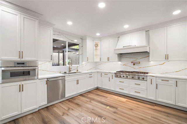 2 Dos Rios, Irvine CA: https://media.crmls.org/medias/e9d5d6d9-45a2-4855-88cb-1d5f3760cc97.jpg