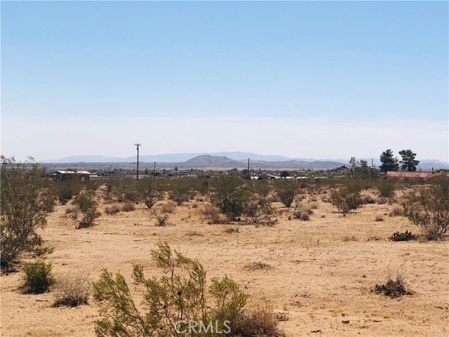 Detail Gallery Image 6 of 10 For 2 Geronimo Trl, Landers,  CA 92285 - – Beds | – Baths