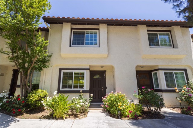 Detail Gallery Image 4 of 36 For 5538 Las Virgenes Rd #142,  Calabasas,  CA 91302 - 2 Beds | 2/1 Baths