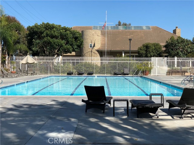 3512 Bravata Drive, Huntington Beach CA: https://media.crmls.org/medias/e9d6c795-0ccb-446c-ac43-28db62d045bb.jpg