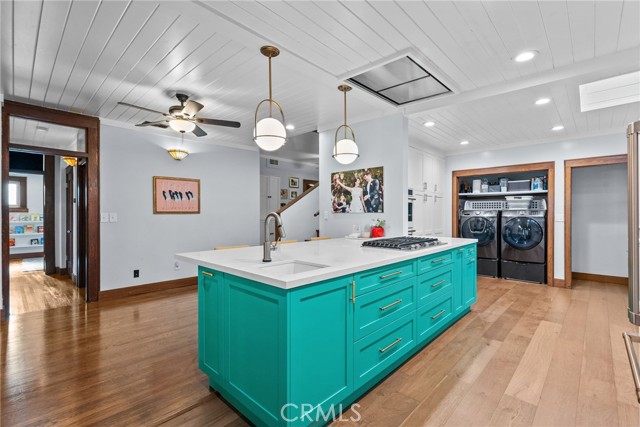 1719 Monte Vista Street, Pasadena CA: https://media.crmls.org/medias/e9d71c0b-9340-47ac-ab45-700cf34b2055.jpg