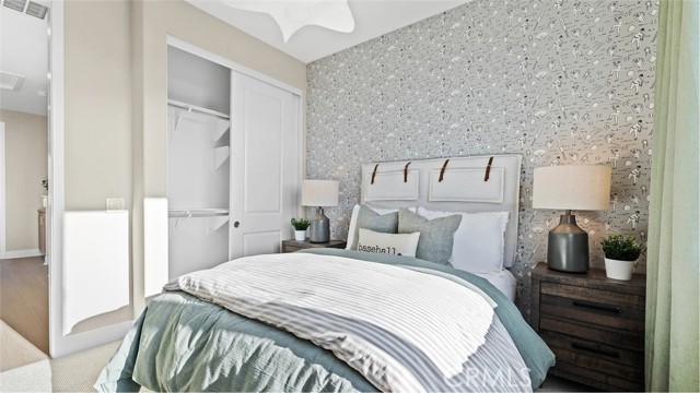 Detail Gallery Image 22 of 39 For 924 Chinon, Irvine,  CA 92618 - 4 Beds | 3/1 Baths