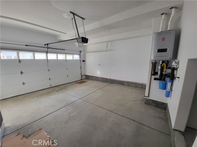 14614 Vanowen Street, Van Nuys CA: https://media.crmls.org/medias/e9d80867-c3be-41cf-8123-35d4ee0a0cae.jpg