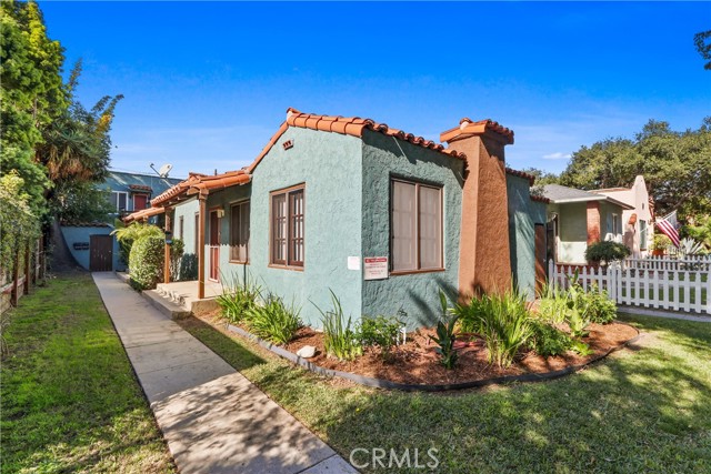 Detail Gallery Image 2 of 17 For 3581 Olive Ave, Long Beach,  CA 90807 - – Beds | – Baths