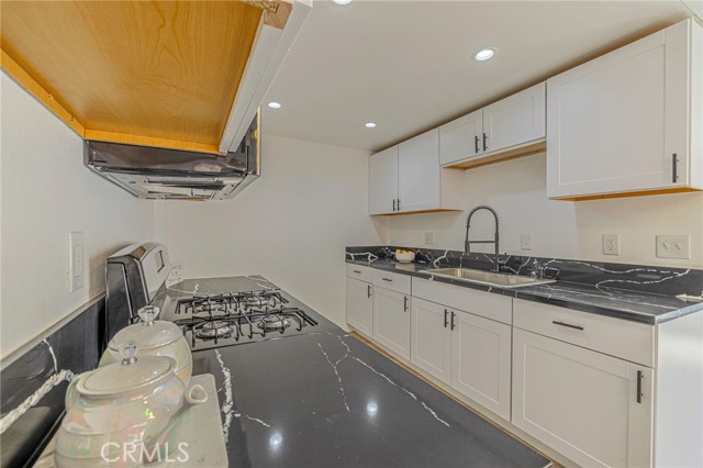 8020 Langdon Avenue 212 | Kitchen