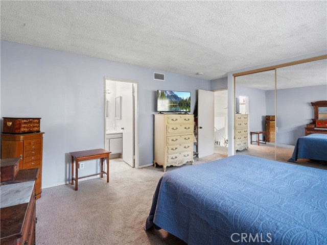 Detail Gallery Image 7 of 16 For 27015 Las Mananitas, Valencia,  CA 91354 - 4 Beds | 3 Baths